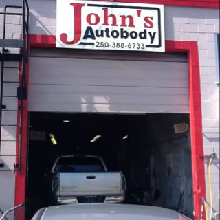 John's Auto Body 
